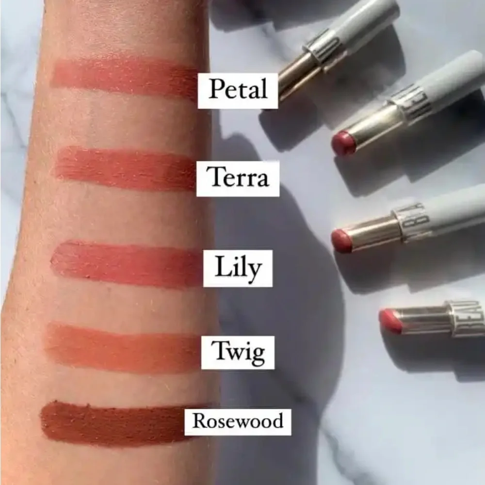 BEAUTYCOUNTER Sheer Genius Conditioning Lipstick In Petal Neutral Beige Pink